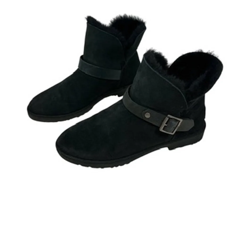 UGG Romely Suede Short Buckle UGG plush Lined Boots Black Shearling Size 7